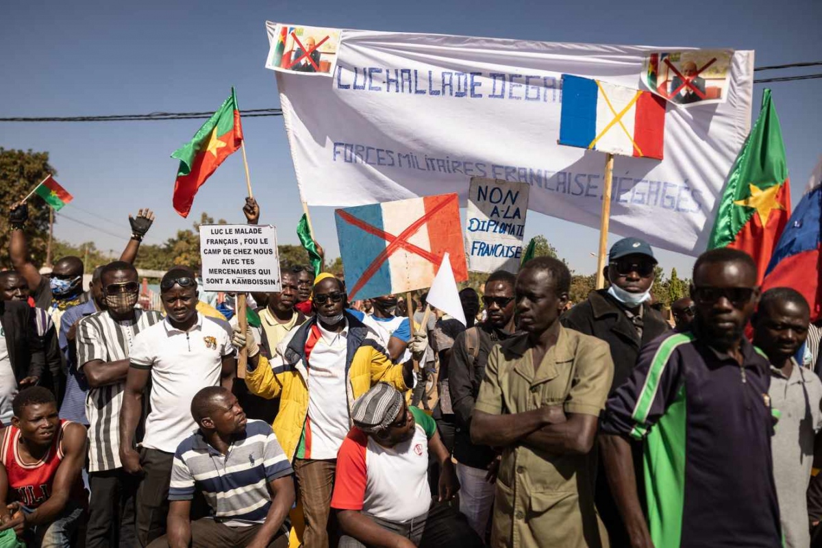 Pháp sẽ rút toàn bộ quân khỏi Burkina Faso